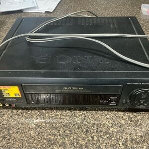 Sony Black Hi-Fi Stereo VCR No Remote